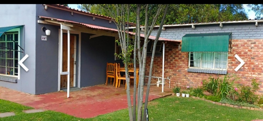  Bedroom Property for Sale in Wilkoppies North West